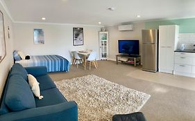 Churchill Oasis By The Sea